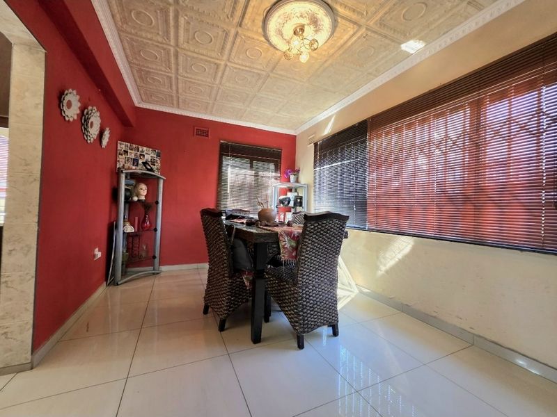 Charming Family Home with Scenic Views in Isipingo Hills!!! - Photo 5
