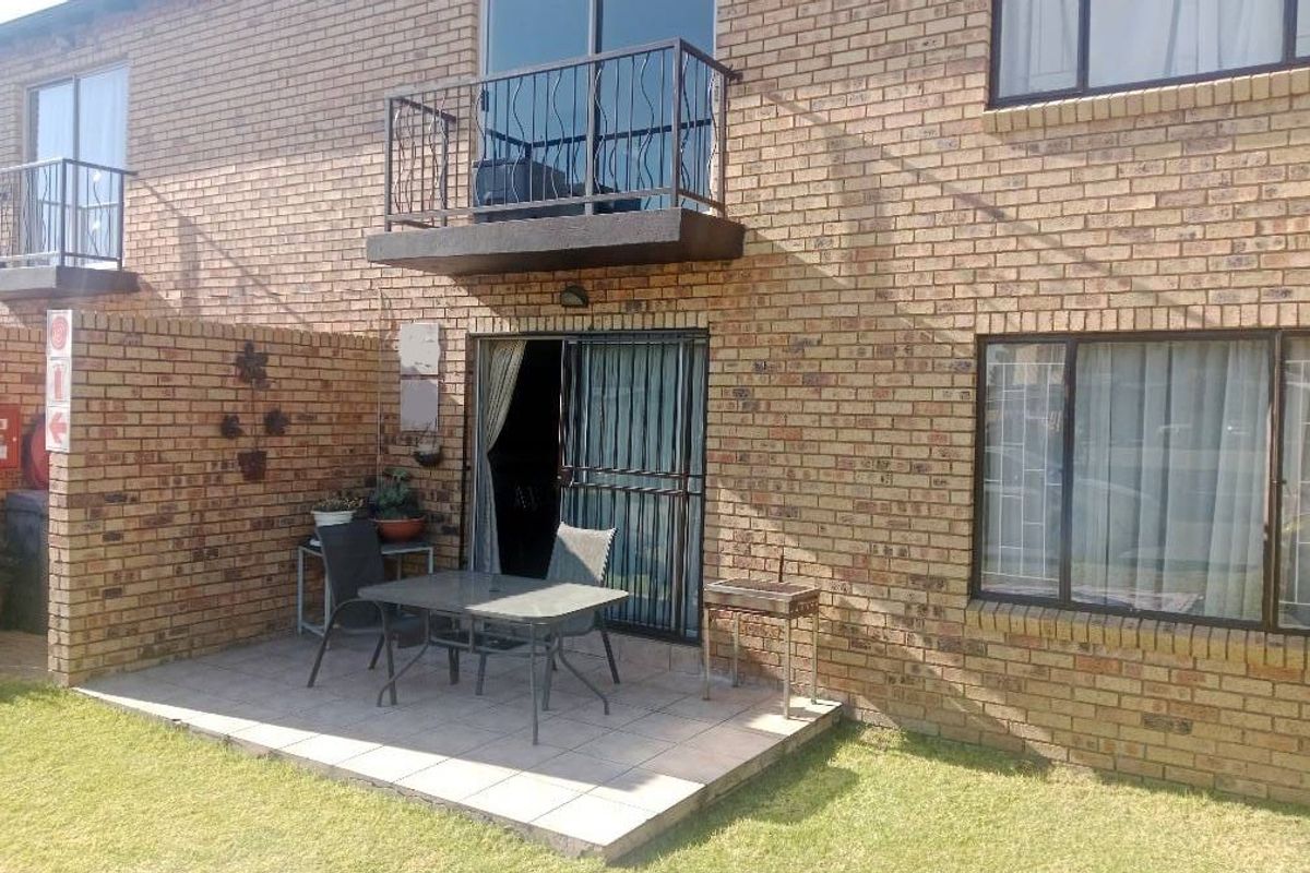Charming 2-bedroom sectional title for sale in Ravensklip, Boksburg—your dream home awaits! - Photo 3
