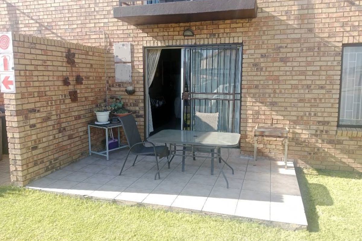 Charming 2-bedroom sectional title for sale in Ravensklip, Boksburg—your dream home awaits! - Photo 2
