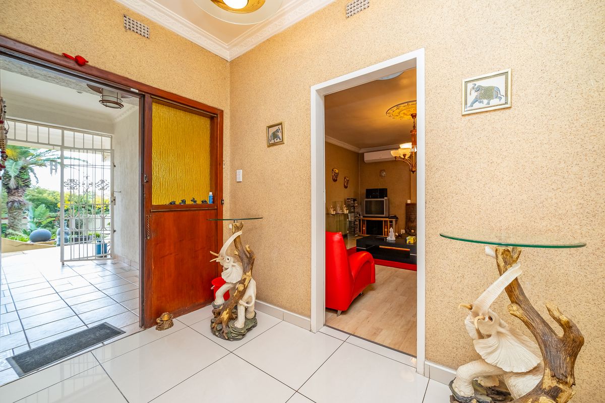 Space to Breathe, Room to Grow – A True Gresswold Family Home - Photo 2