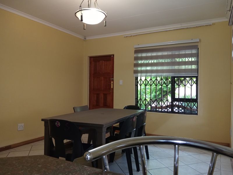 Charming House to Let in Safari Gardens - Photo 7