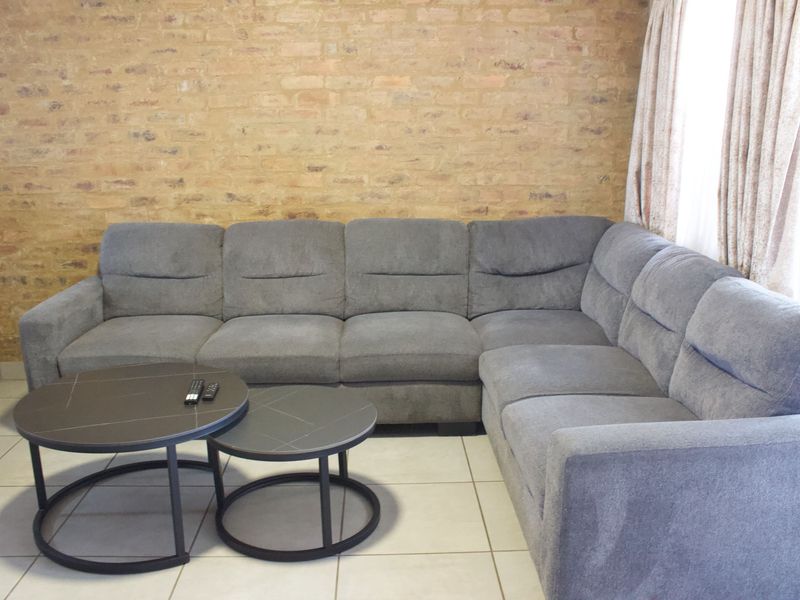 Beautiful 2 bedroom Apartment in Pomona - Photo 8