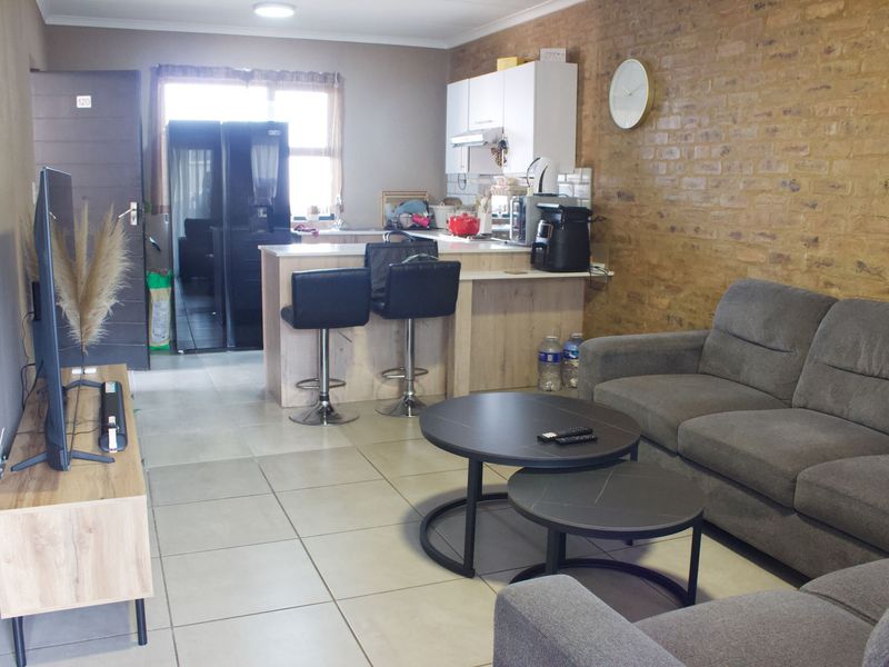 Beautiful 2 bedroom Apartment in Pomona - Photo 7