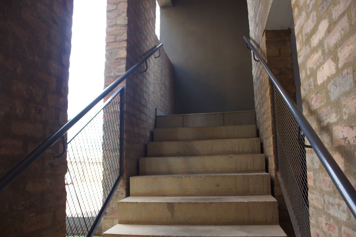 Beautiful 2 bedroom Apartment in Pomona - Photo 4