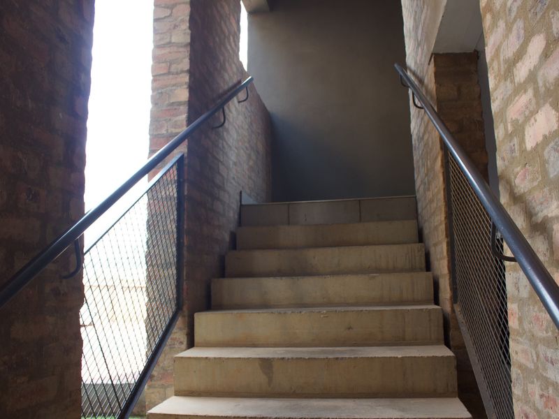 Beautiful 2 bedroom Apartment in Pomona - Photo 4