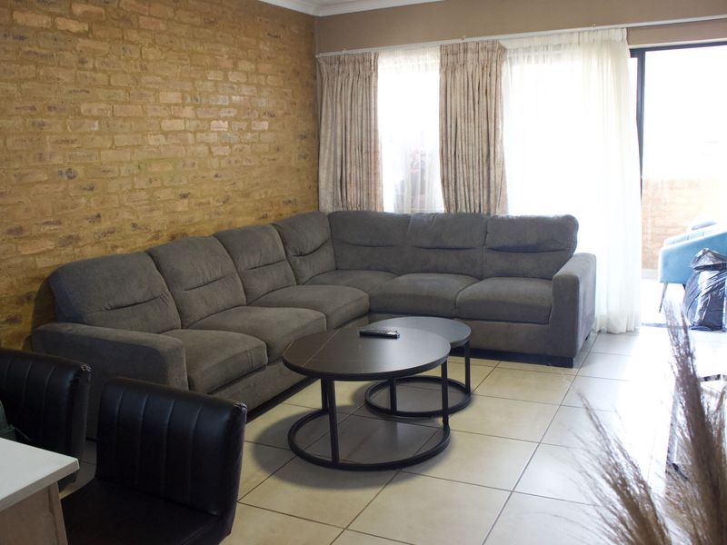 Beautiful 2 bedroom Apartment in Pomona - Photo 6