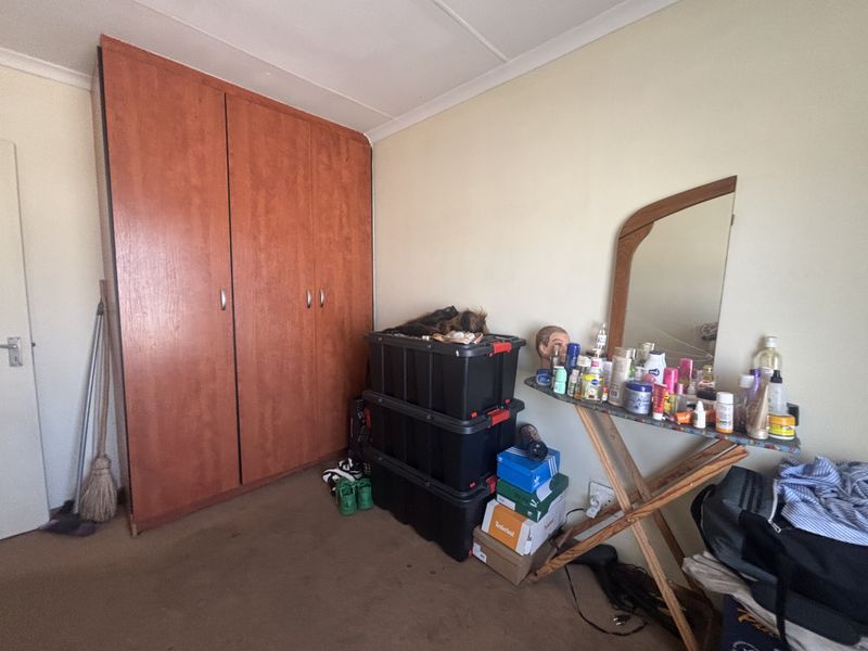 Take a look - Flat for Sale - Photo 8