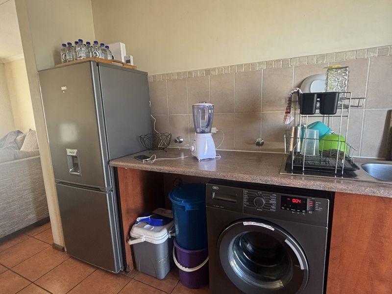 Take a look - Flat for Sale - Photo 2
