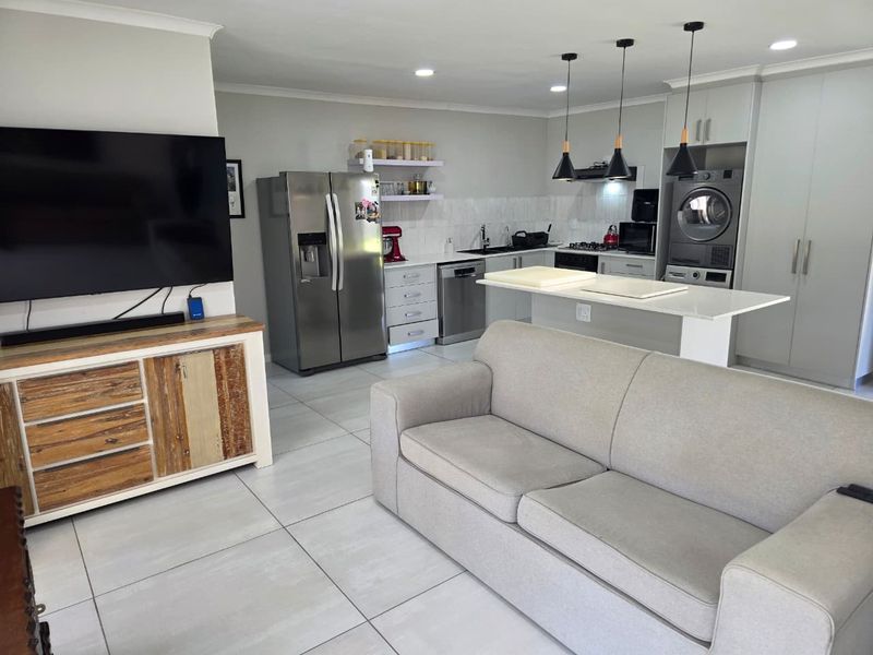 Island Living, Lagoon Views & Modern Comfort – Your Sedgefield Sanctuary Awaits - Photo 3