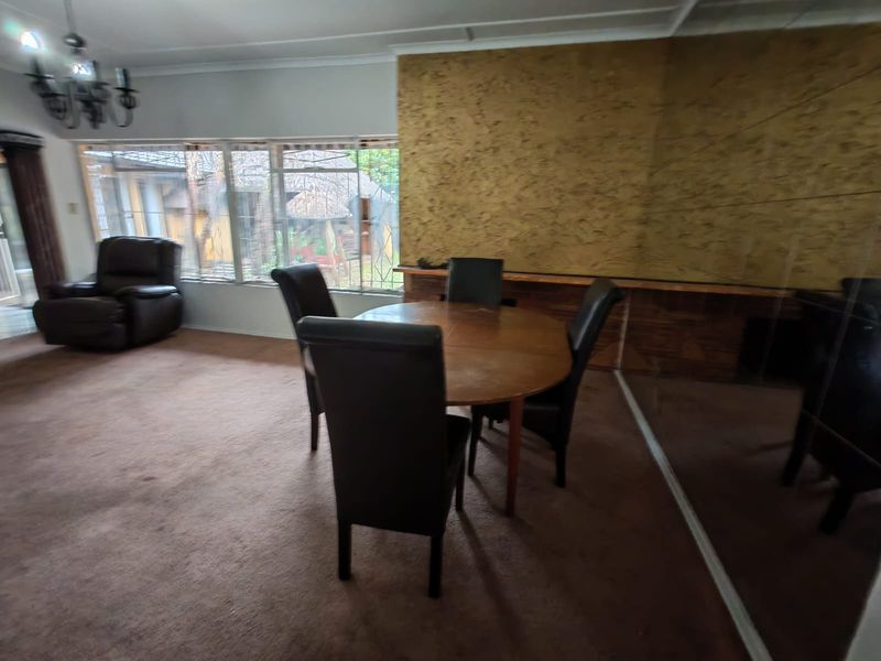 Family Home for sale in Vanderbijlpark SW1 - Photo 7