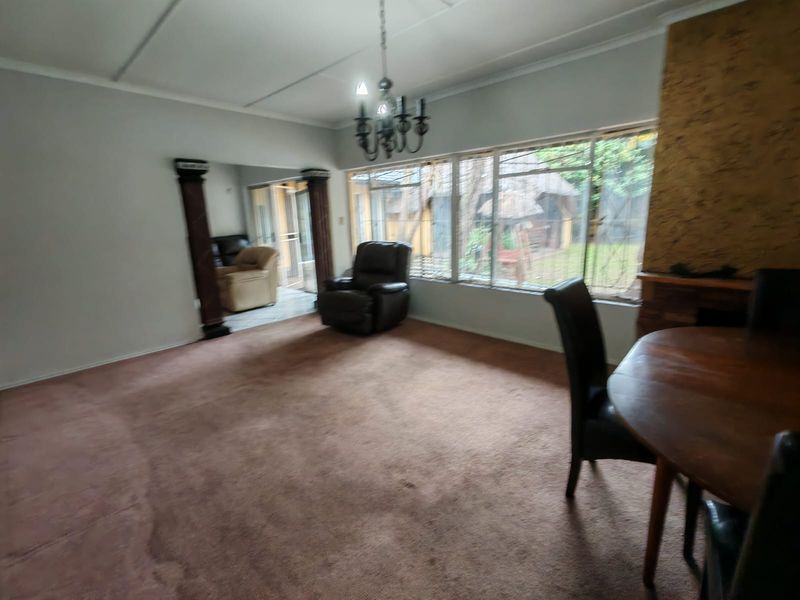 Family Home for sale in Vanderbijlpark SW1 - Photo 6
