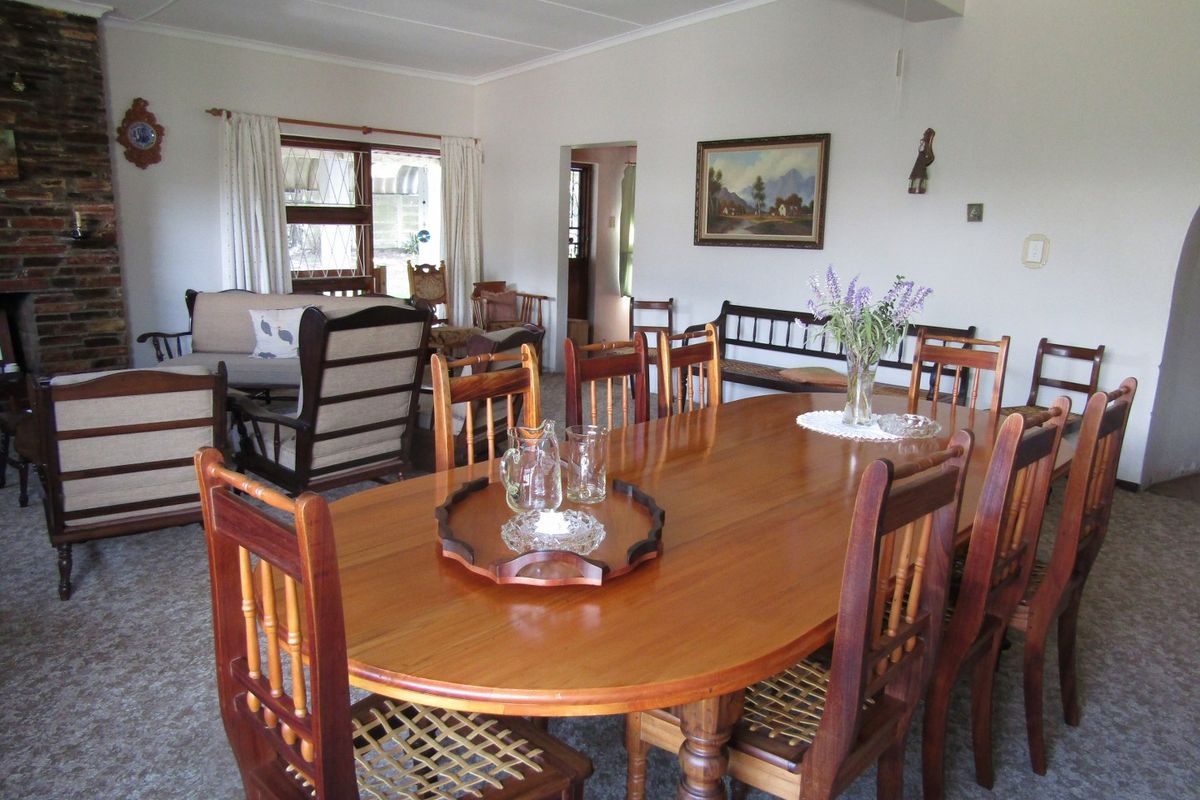 Spacious Family Home With Excellent Investment Potential - Photo 5