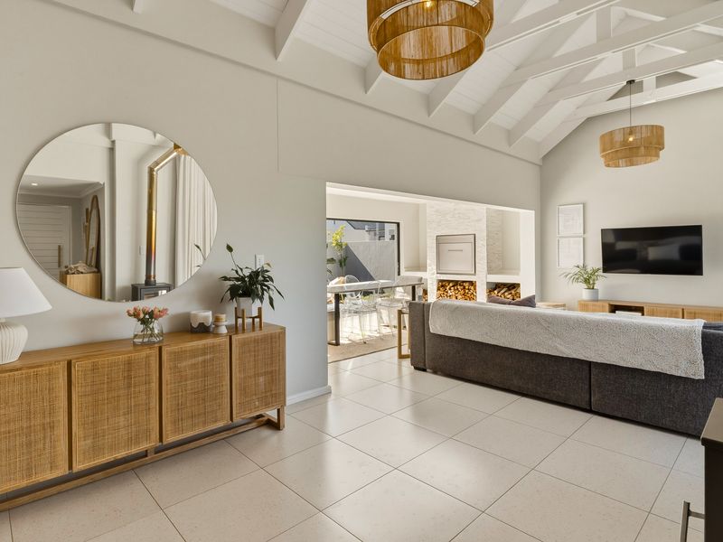 Luxury. Light. Location. A beautifully curated 3-bedroom home in Aan de Wijnlanden - Photo 8