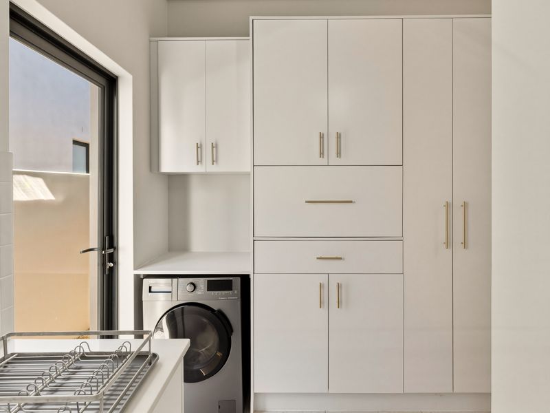 Luxury. Light. Location. A beautifully curated 3-bedroom home in Aan de Wijnlanden - Photo 7