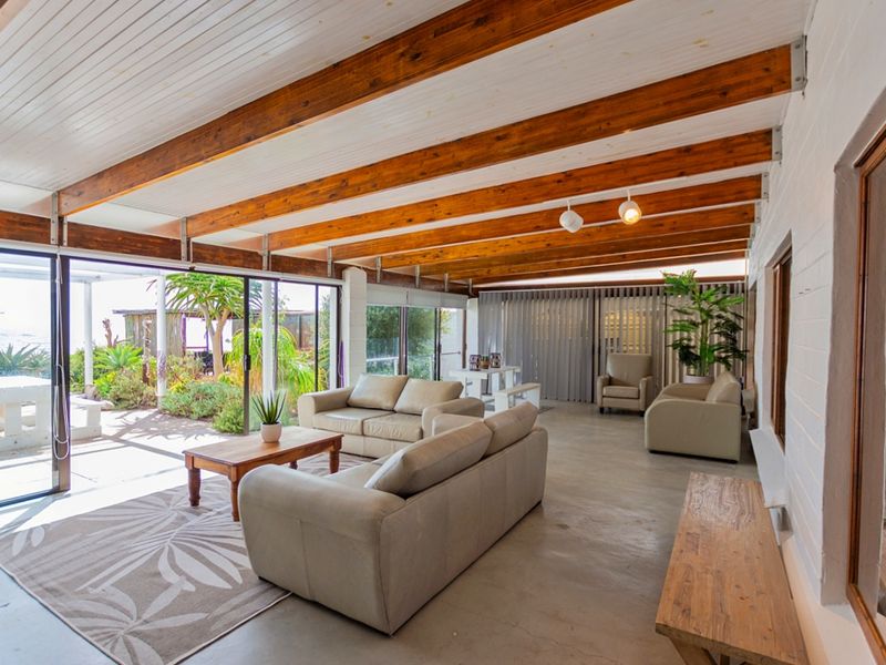 Beachfront Home Bidding from R6.5 Million!!! - Photo 7