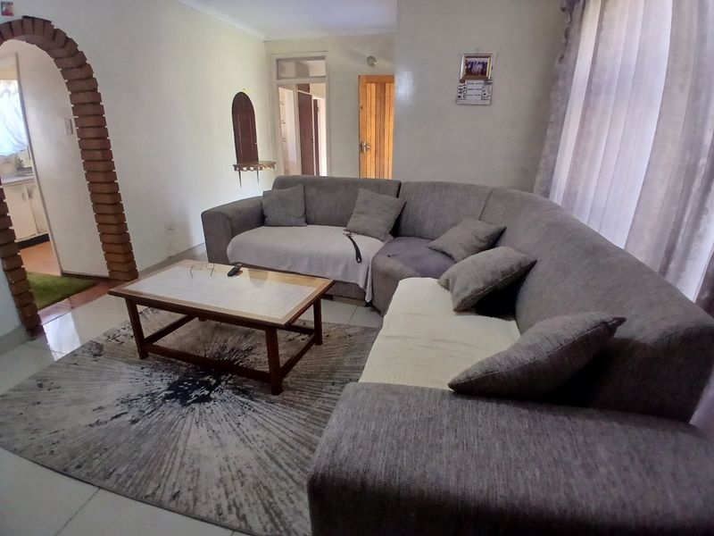 Stunning 3-bedroom freestanding home for sale in Dunnottar, Nigel—perfect for family living! - Photo 3