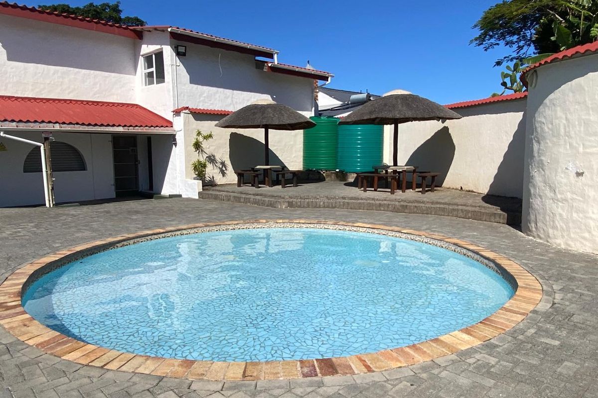 Secure Coastal Living – 3 Bedroom Home in Gated Estate - Photo 4