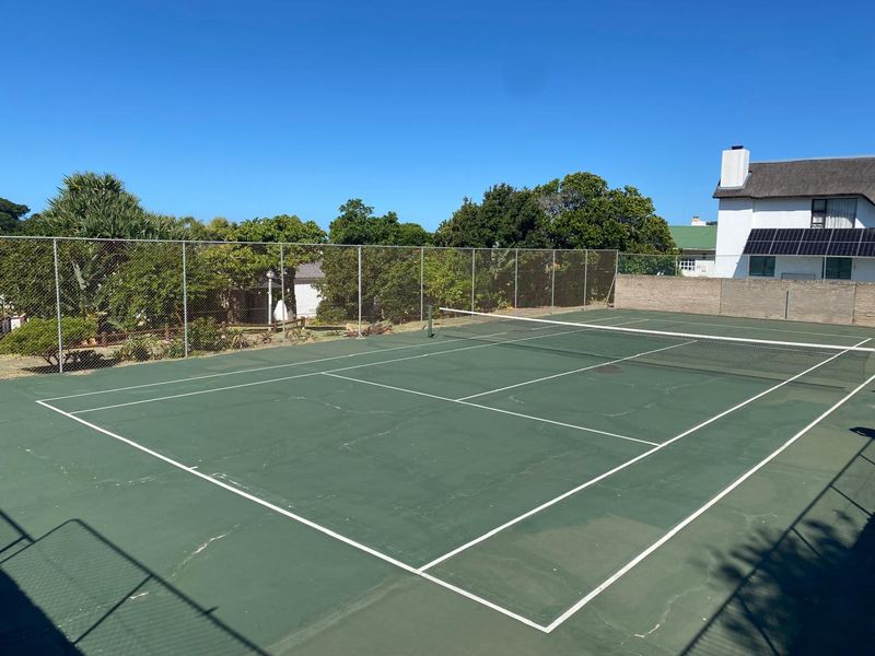 Secure Coastal Living – 3 Bedroom Home in Gated Estate - Photo 5