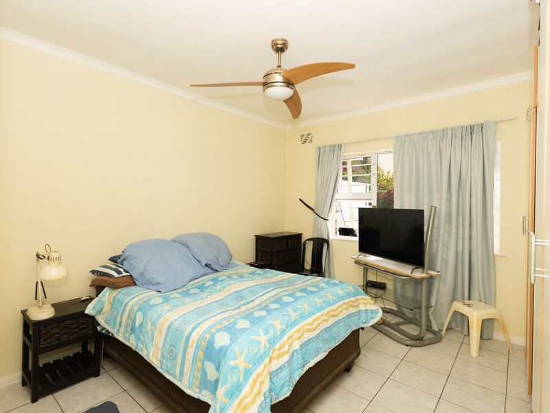 Spacious Family Home with 2 Income-Generating Granny Flats & Pool - Photo 9