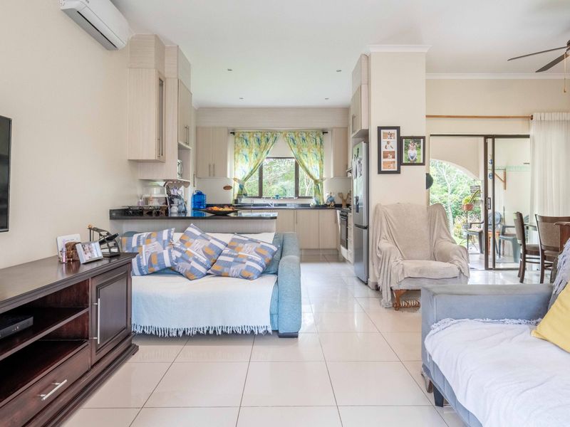 2 Bedroom Townhouse in gated community. - Photo 1