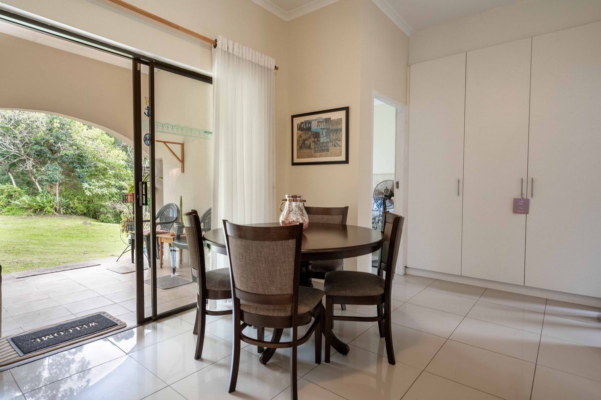 2 Bedroom Townhouse in gated community. - Photo 2