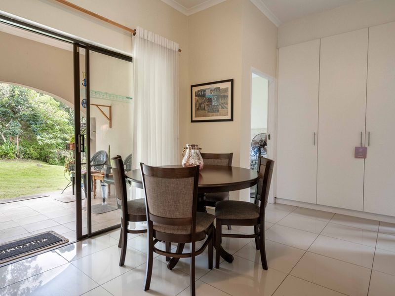 2 Bedroom Townhouse in gated community. - Photo 2