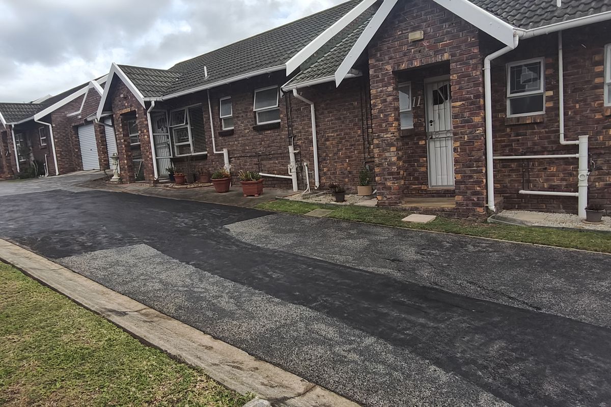 Cozy 2-bedroom Retirement Unit To Let in serene More Grove, Gqeberha—perfect for relaxed living! - Photo 2