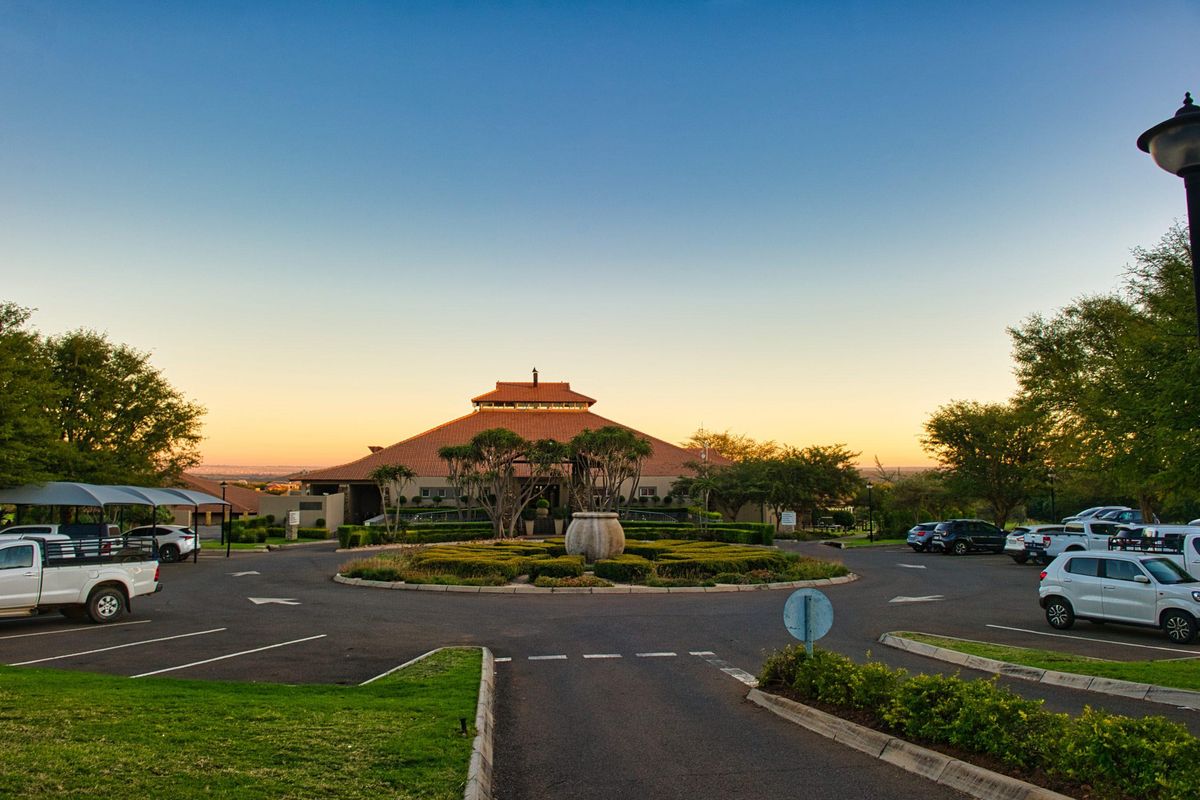 Prime 1 Hectare Stand in Prestigious Pebble Rock Golf Village - Photo 3