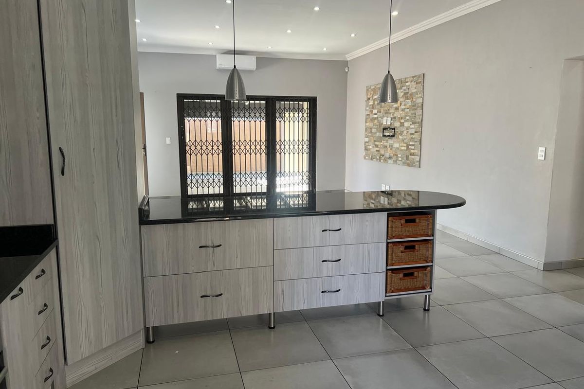 Comfort, Convenience & Extra Income – The Perfect Geelhoutpark Home - Photo 5