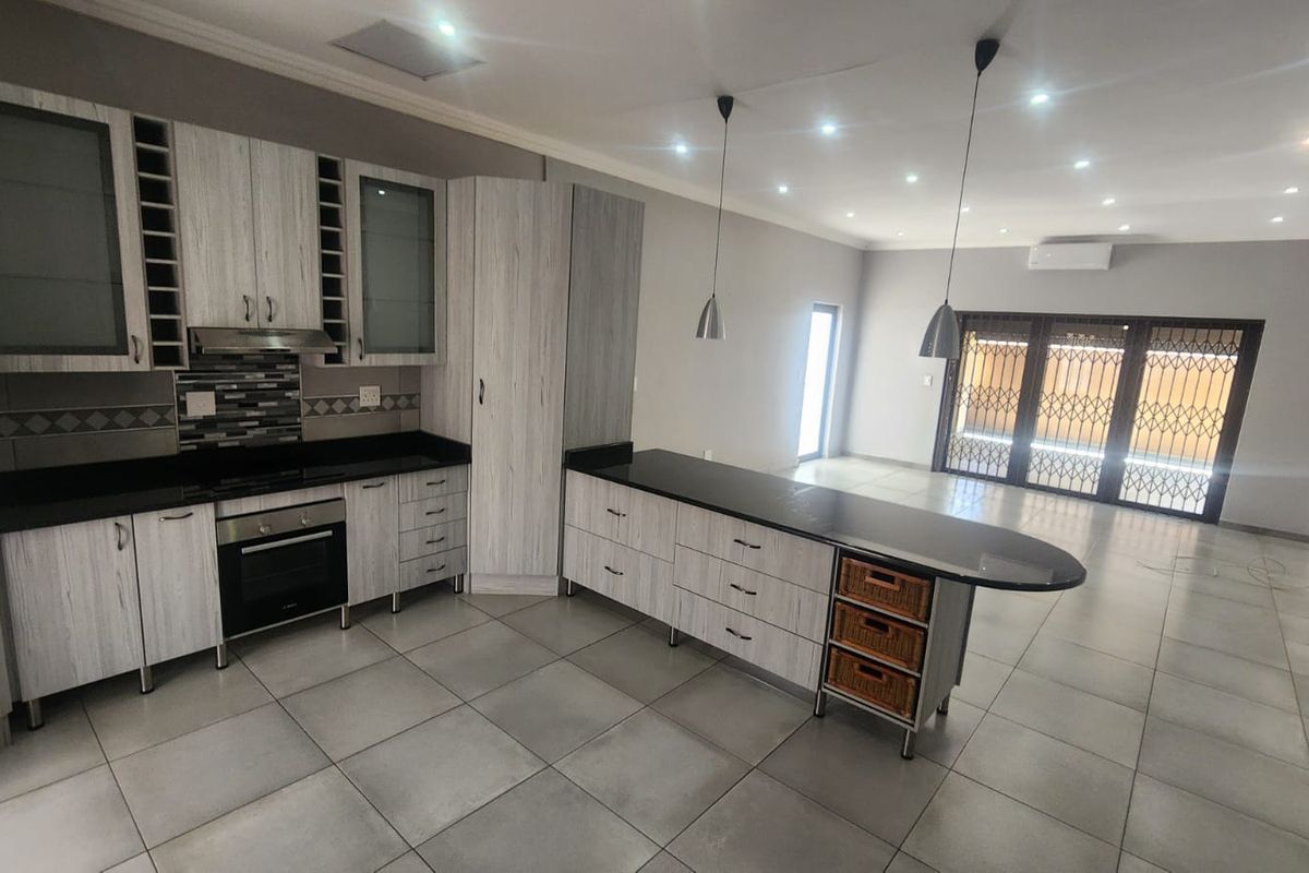 Comfort, Convenience & Extra Income – The Perfect Geelhoutpark Home - Photo 4