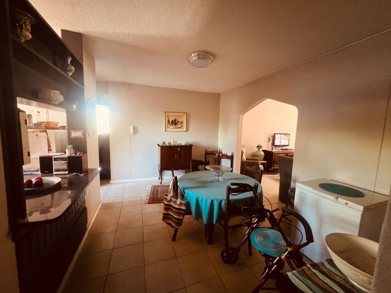 Spacious First-Floor Apartment in Wonderboom South - Photo 6