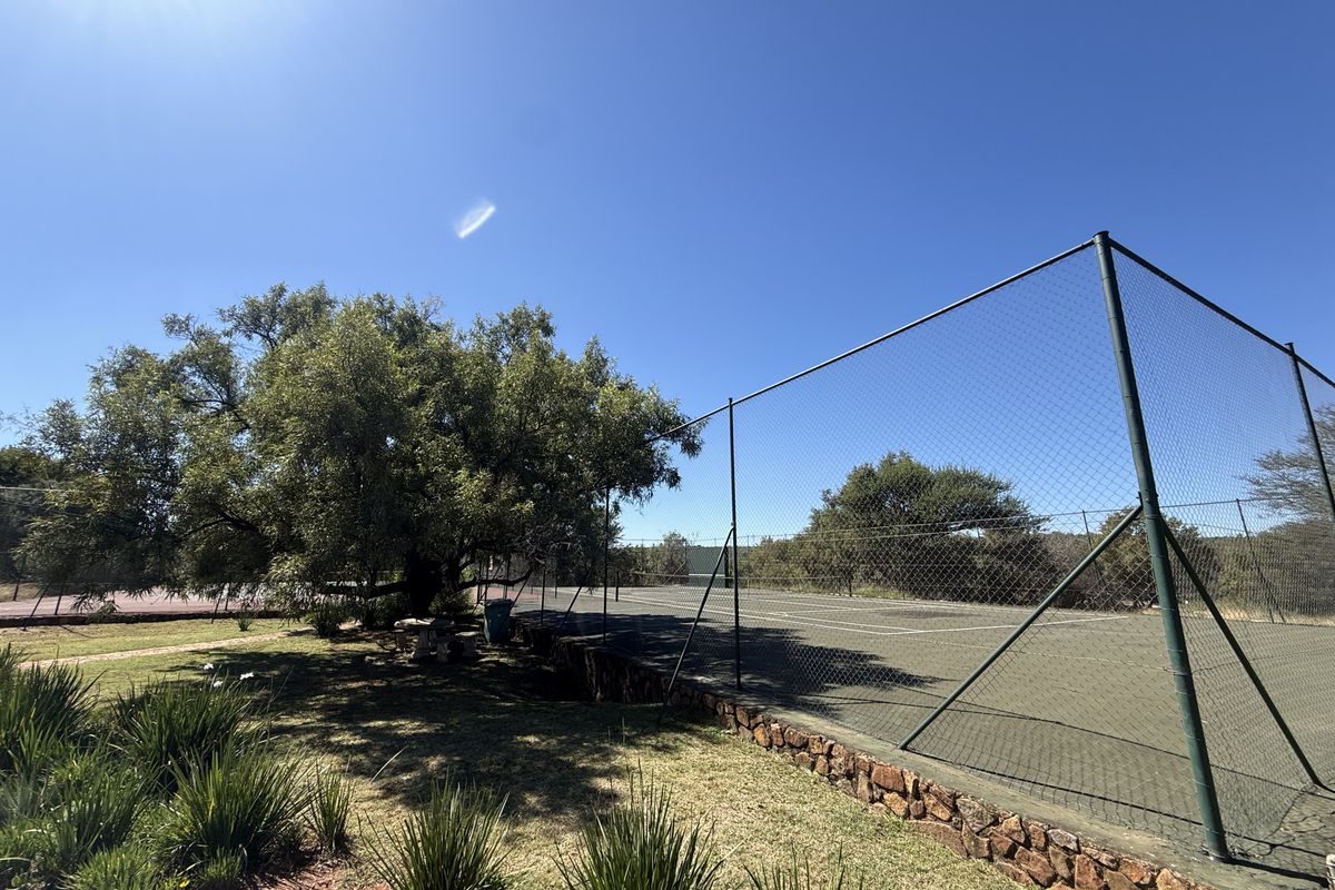Limited vacant stand available in Leeuwfontein Estate - Photo 5