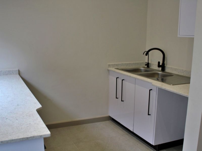 Space to Breathe, Room to Be - Photo 4