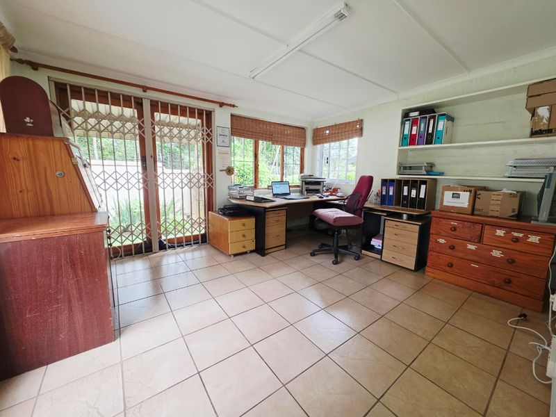 Versatile Dual-Access Property on Double Stand - Photo 7
