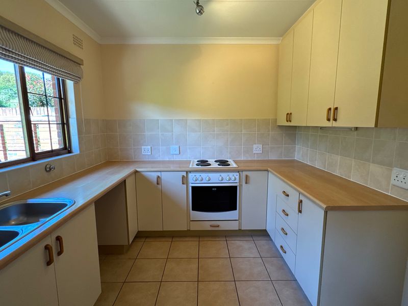 Charming 2-Bedroom Freestanding Unit Available to Rent in Amber Valley Retirement Estate - Photo 5