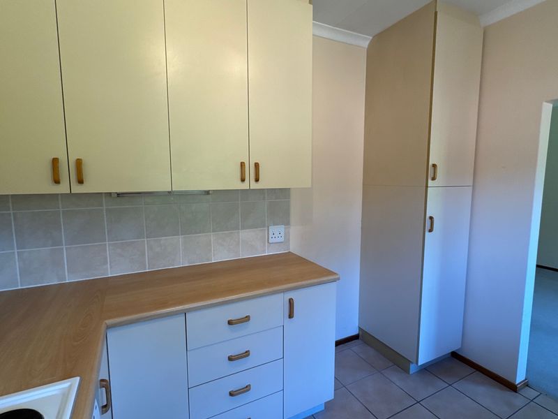 Charming 2-Bedroom Freestanding Unit Available to Rent in Amber Valley Retirement Estate - Photo 7
