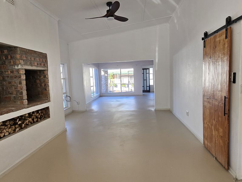 Comfortable 3-Bedroom Living in a Quiet, In-Demand Location - Photo 8