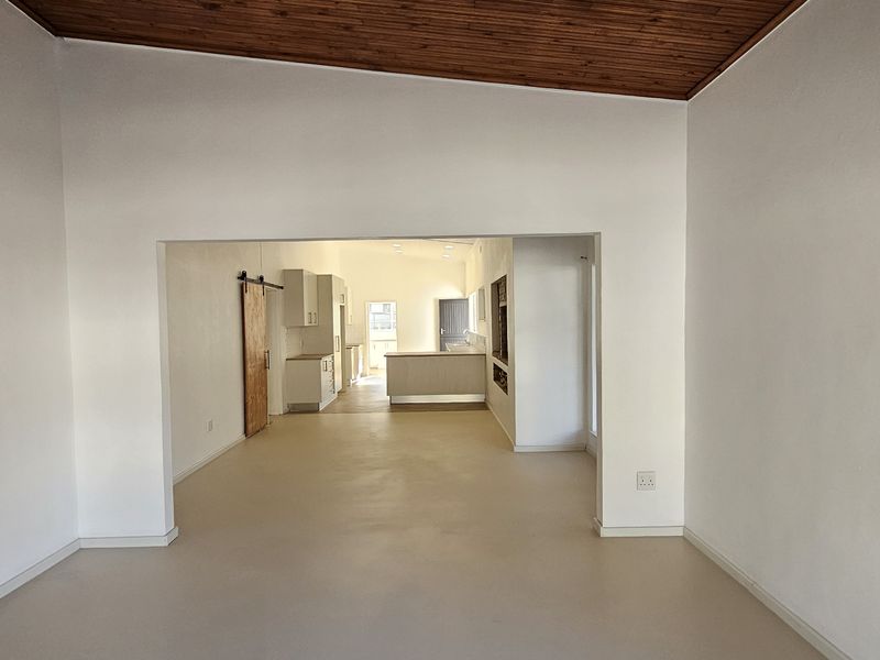 Comfortable 3-Bedroom Living in a Quiet, In-Demand Location - Photo 5