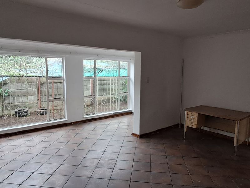 Freehold Pending Sale In Newcastle - Photo 6