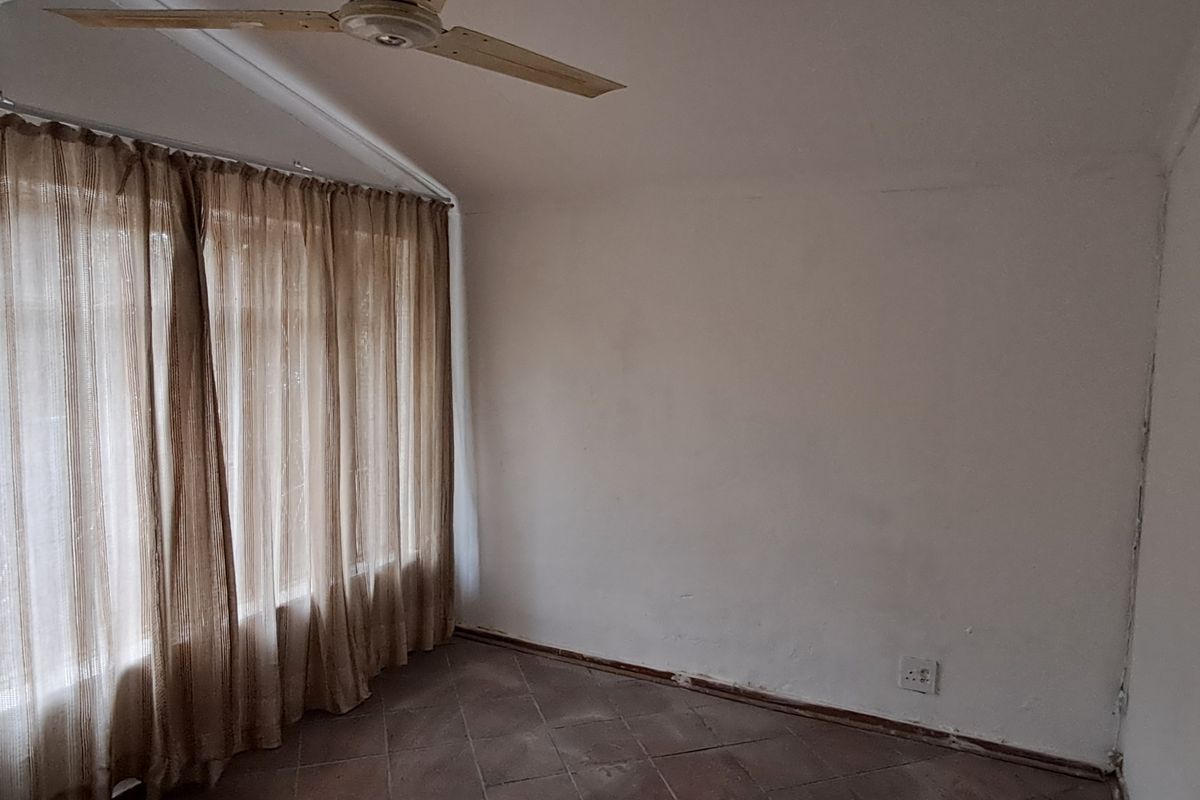 Freehold Pending Sale In Newcastle - Photo 5