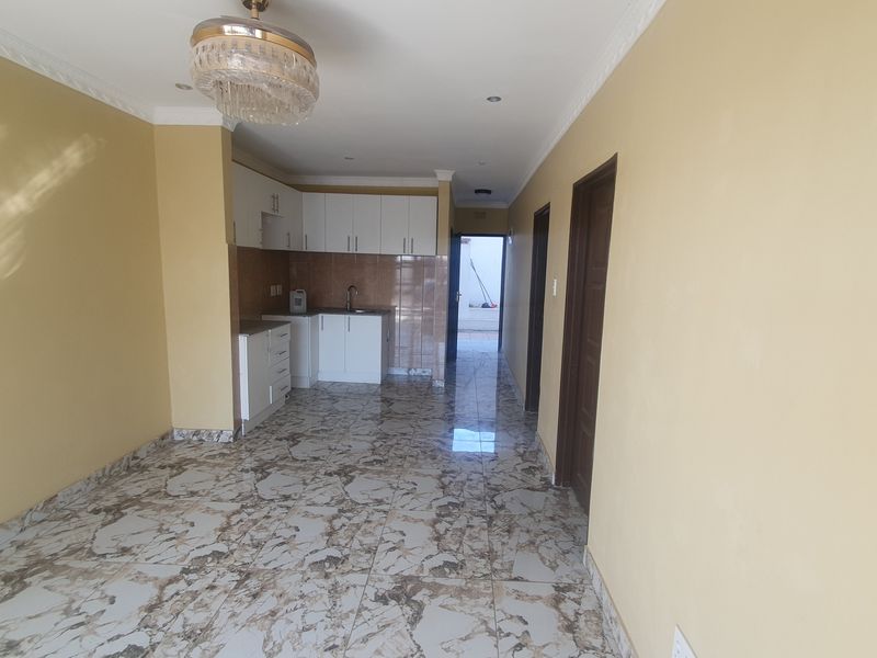 Ground Floor Apartment To Rent - Photo 3