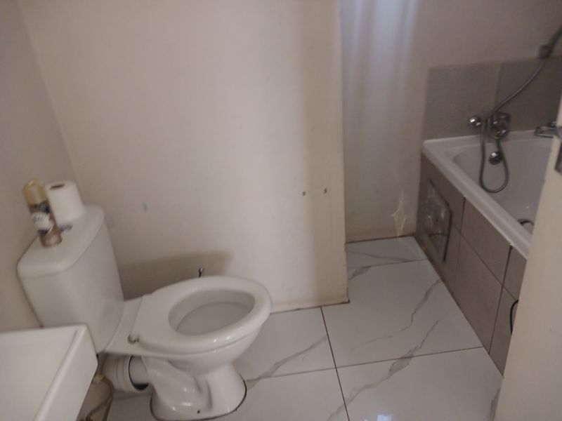 Move in ready unit available in Pine Oak Crescent - Photo 7