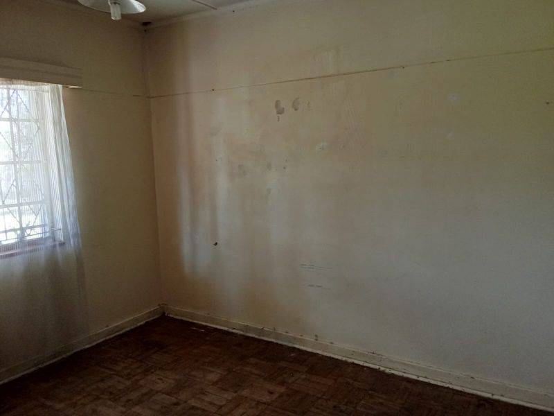 Fixer-Upper Opportunity in CW5 – Turn Potential into Profit - Photo 10