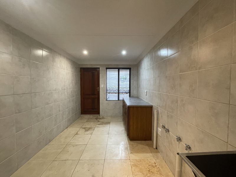 Ambassadorial-sized mansion for sale on a quiet suburban street in Waterkloof Ridge. - Photo 10