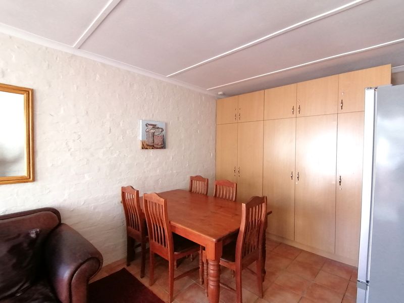 One Bedroom Flatlet - Photo 3