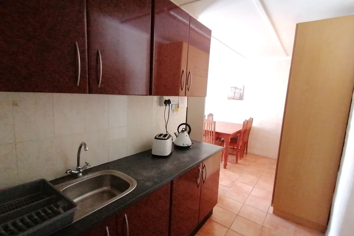 One Bedroom Flatlet - Photo 4