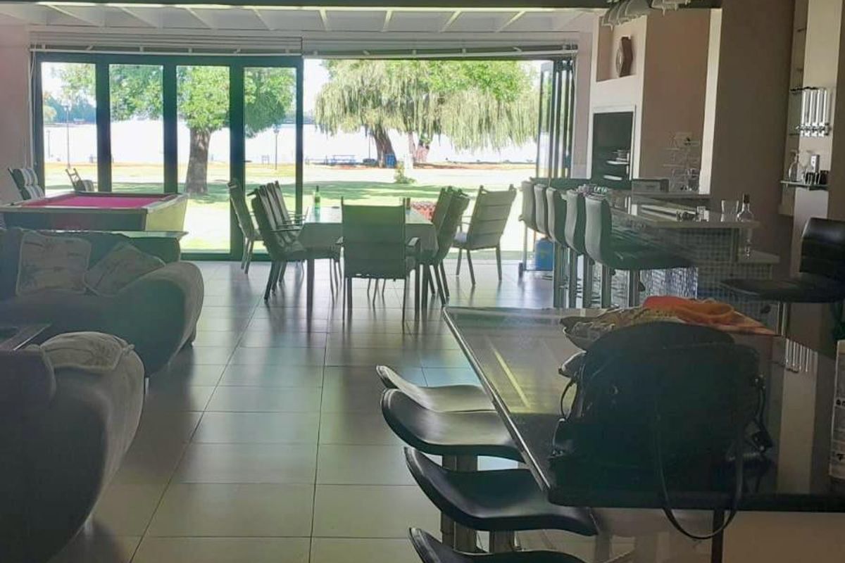 Riverside Escape – The Perfect Weekend Getaway Just an Hour from JHB! - Photo 4