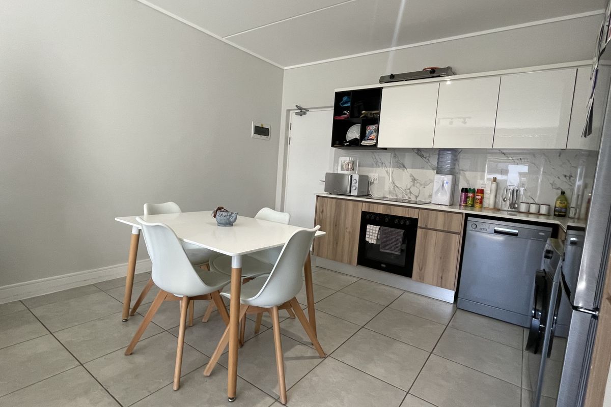 Elegant Living by the Crystal Lagoon - Photo 3