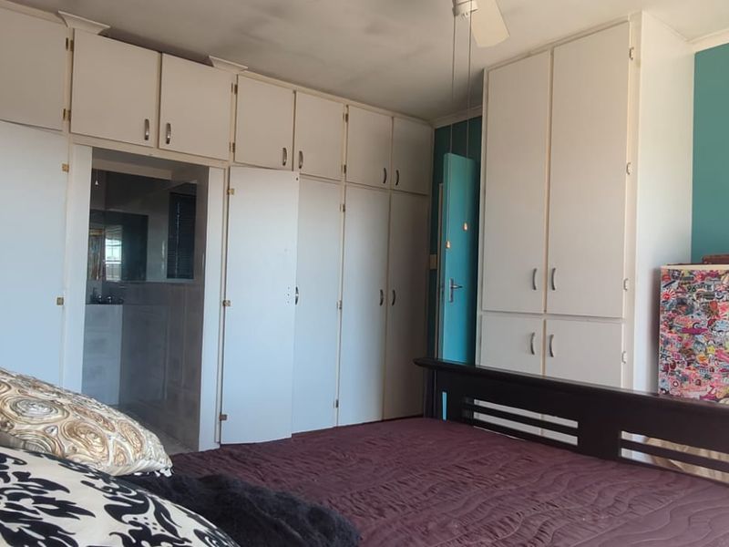 Stunning 4 bedroom home in Newton Park, Gqeberha - Photo 9