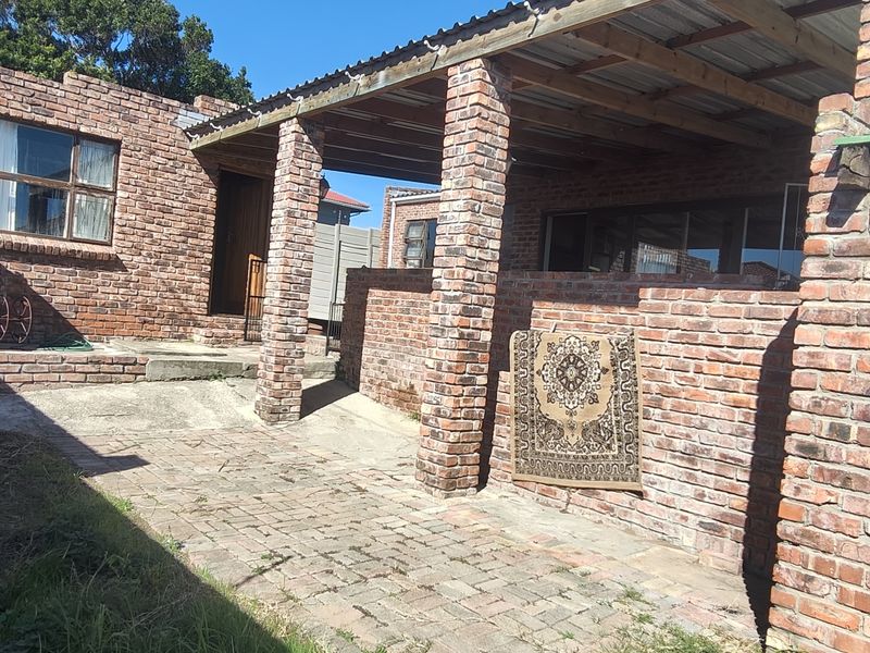 Stunning 4 bedroom home in Newton Park, Gqeberha - Photo 7